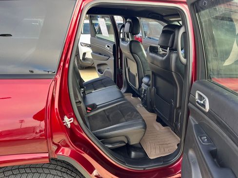 Used 2021 Jeep Grand Cherokee Laredo X image 14