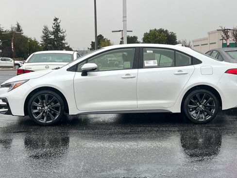 New 2026 Toyota Corolla SE image 6