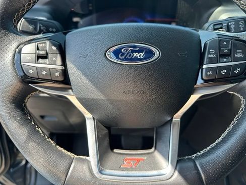 Used 2022 Ford Explorer ST w/ Equipment Group 401A AWD/4WD image 33