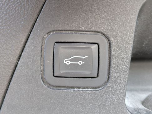 Used 2019 Buick Envision Essence image 13