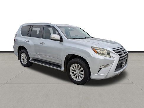 Used 2016 Lexus GX 460 image 7
