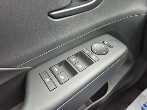 New 2026 Hyundai Kona SE image 28