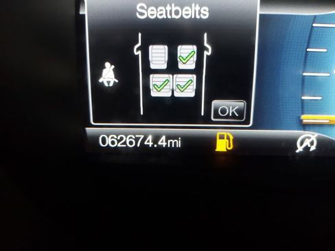 Used 2022 Ford Edge SE image 18