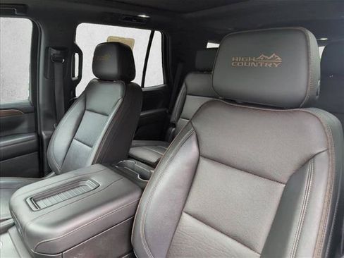 Used 2022 Chevrolet Tahoe High Country AWD/4WD image 10