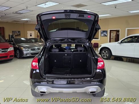 Used 2018 Mercedes-Benz GLA 250 image 10
