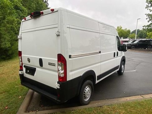Used 2025 RAM ProMaster 2500 w/ Convenience Group FWD image 29