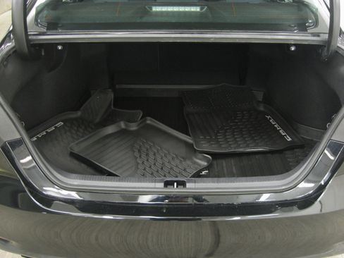 Used 2021 Toyota Camry LE image 20