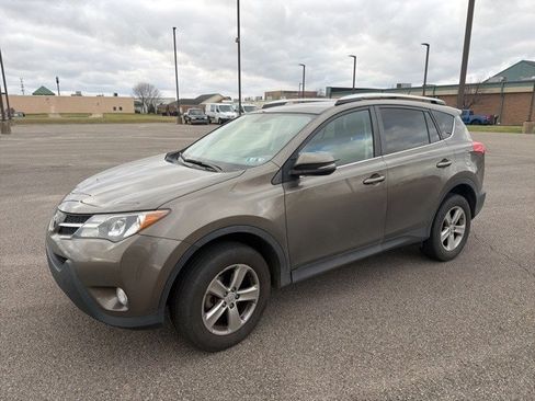 Used 2013 Toyota RAV4 XLE image 2