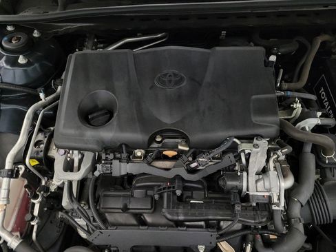 Used 2020 Toyota Camry SE image 30