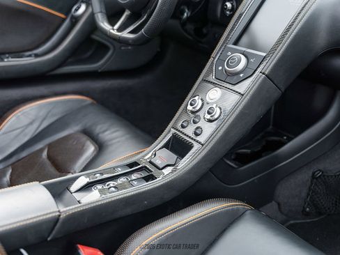 Used 2013 McLaren MP4-12C Spider RWD image 44