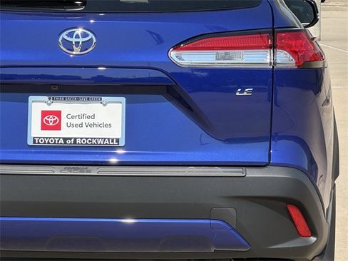 Certified 2025 Toyota Corolla Cross LE w/ Moonroof Package image 6