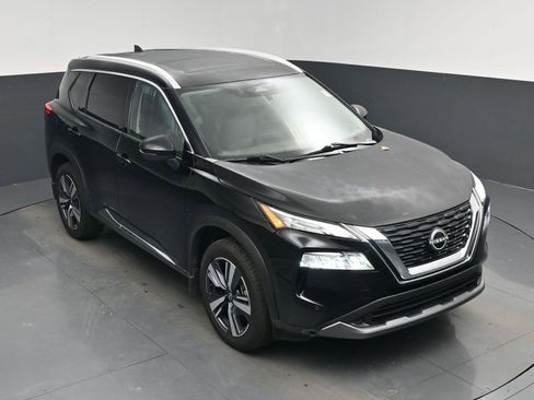 Used 2023 Nissan Rogue SL w/ SL Premium Package image 37