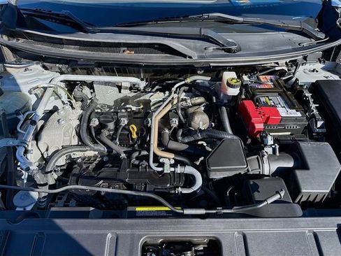 Used 2021 Nissan Rogue SV image 28