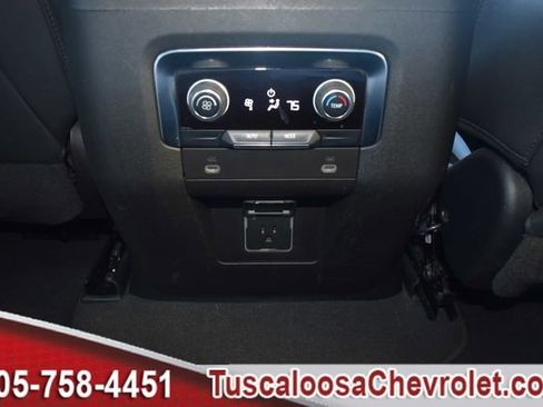 Certified 2024 Chevrolet Suburban RST image 29