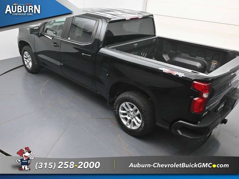 Used 2023 Chevrolet Silverado 1500 RST AWD/4WD image 30
