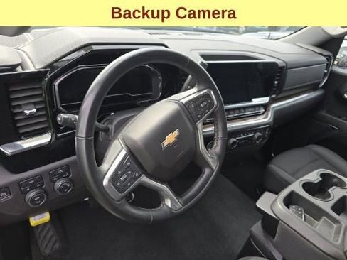 Used 2023 Chevrolet Silverado 1500 LT image 11
