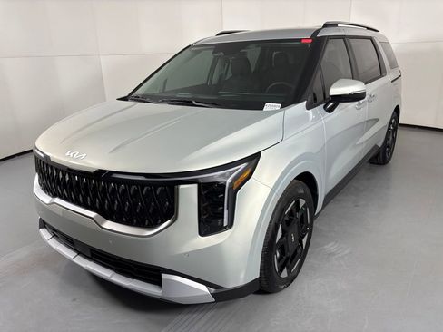 New 2026 Kia Carnival EX FWD image 4