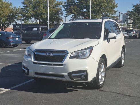 Used 2017 Subaru Forester 2.5i Touring AWD/4WD image 10