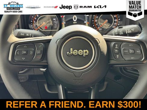 Used 2025 Jeep Wrangler Unlimited Rubicon image 24