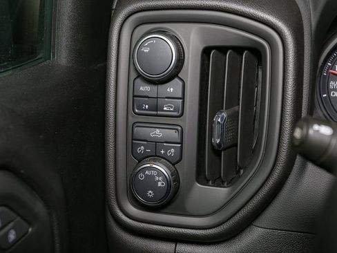 Used 2023 Chevrolet Silverado 1500 Custom image 29