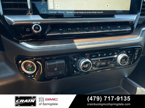 Used 2022 GMC Sierra 1500 SLT w/ SLT Convenience Package AWD/4WD image 19