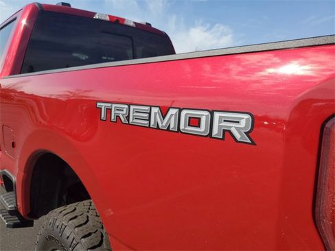 Used 2024 Ford F250 Lariat w/ Lariat Ultimate Package image 9