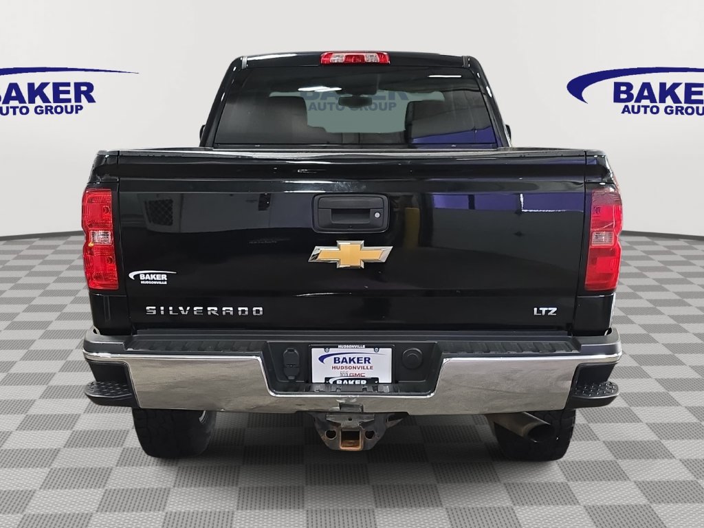 Used 2018 Chevrolet Silverado 2500 LTZ w/ Snow Plow Prep Package AWD/4WD image 6