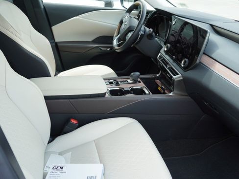 Used 2025 Lexus RX 350 Premium Plus w/ Accessory Package (Z1) FWD image 9