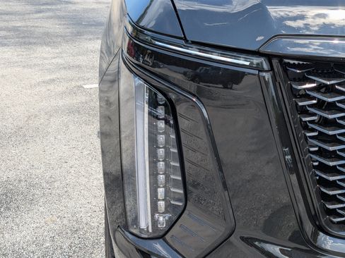 New 2026 Cadillac Escalade Sport w/ LPO, ONYX Package AWD/4WD image 10