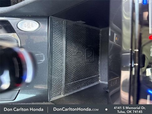 Used 2024 Volkswagen Tiguan SE image 24