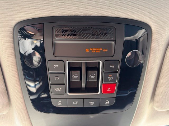 Used 2025 Kia Carnival SX Prestige FWD image 21