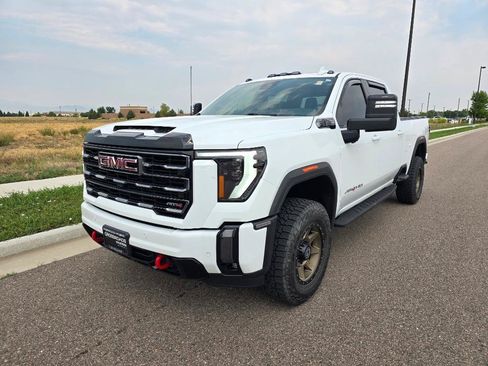 Used 2024 GMC Sierra 2500 AT4 w/ AT4 Premium Plus Package AWD/4WD image 1