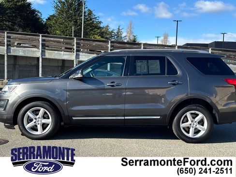 Used 2016 Ford Explorer XLT image 7