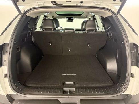 Used 2023 Hyundai Tucson Limited image 38
