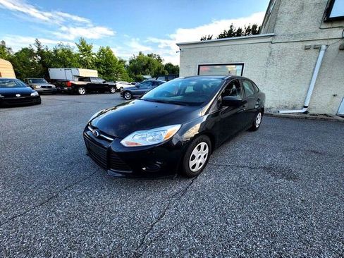 Used 2014 Ford Focus S image 4