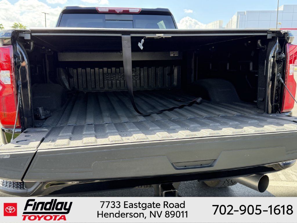 Used 2024 Chevrolet Silverado 3500 High Country w/ Technology Package AWD/4WD image 18