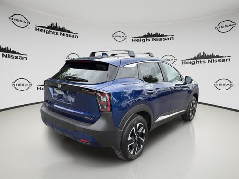 Used 2023 Nissan Kicks S FWD image 5