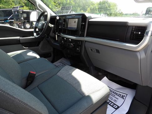 Used 2025 Ford F350 XLT AWD/4WD image 41