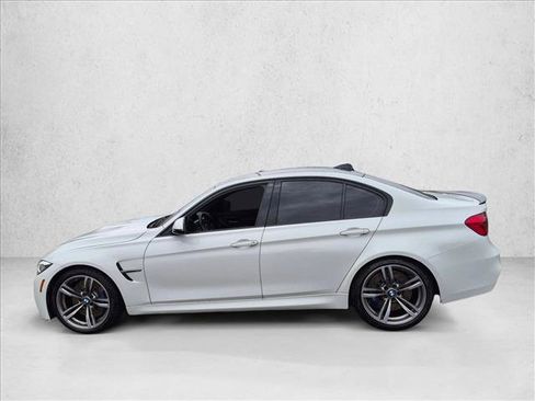 Used 2017 BMW M3 RWD image 8