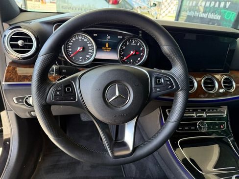 Used 2017 Mercedes-Benz E 300 image 18