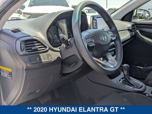 Used 2020 Hyundai Elantra GT FWD image 12