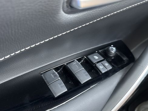 Used 2023 Toyota Corolla XSE image 23