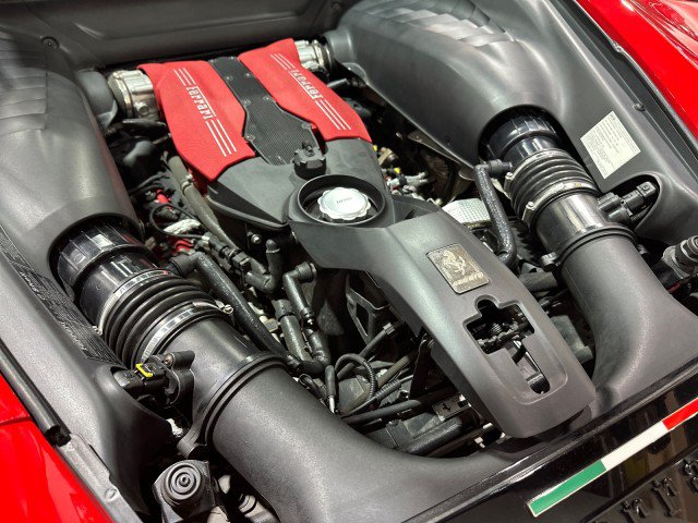 Used 2016 Ferrari 488 GTB RWD image 11