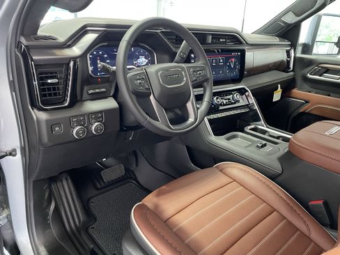 New 2026 GMC Sierra 2500 Denali Ultimate AWD/4WD image 15