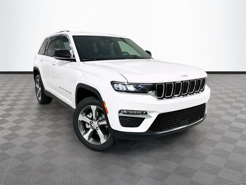 New 2025 Jeep Grand Cherokee Limited w/ Luxury Tech Group II AWD/4WD image 1