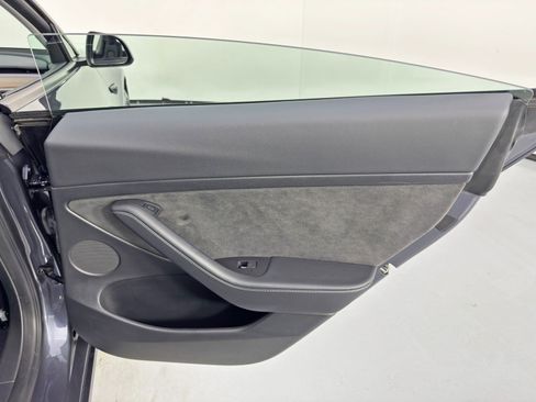 Used 2023 Tesla Model 3 Standard Range image 46
