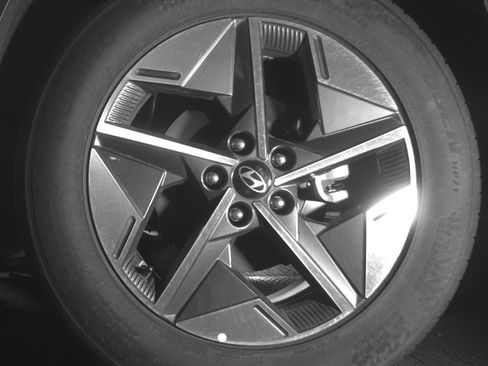 Used 2025 Hyundai Tucson SEL image 14