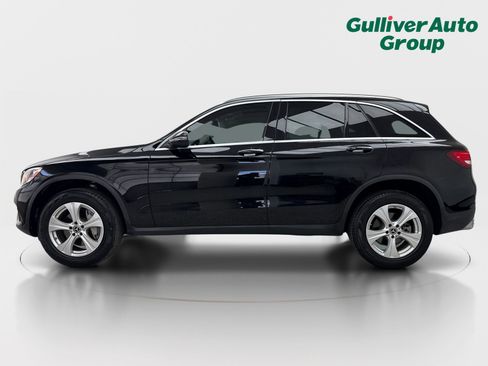 Used 2018 Mercedes-Benz GLC 300 4MATIC w/ Multimedia Package image 3