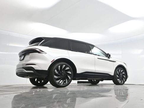 Used 2025 Lincoln Nautilus Reserve w/ Jet Appearance Package image 53