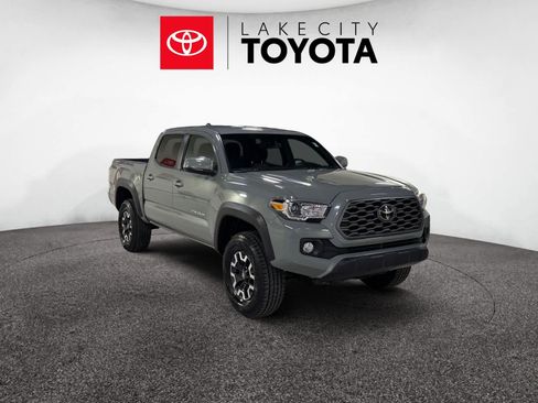 Used 2023 Toyota Tacoma TRD Off-Road image 12